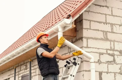 Pose et remplacement de gouttières aux Groseillers